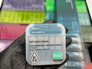 Alternative view of BOUTIQ PRE ROLLS