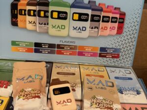 Alternative view of MAD LABS 2G DISPOSABLE